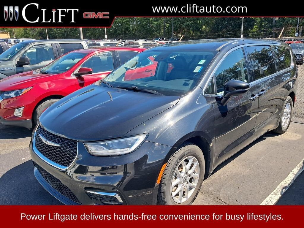 2023 CHRYSLER Pacifica