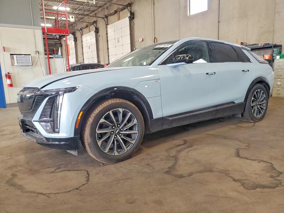 2024 CADILLAC Lyriq