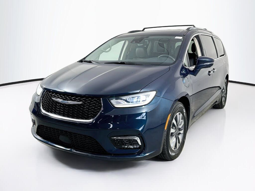 2021 CHRYSLER Pacifica