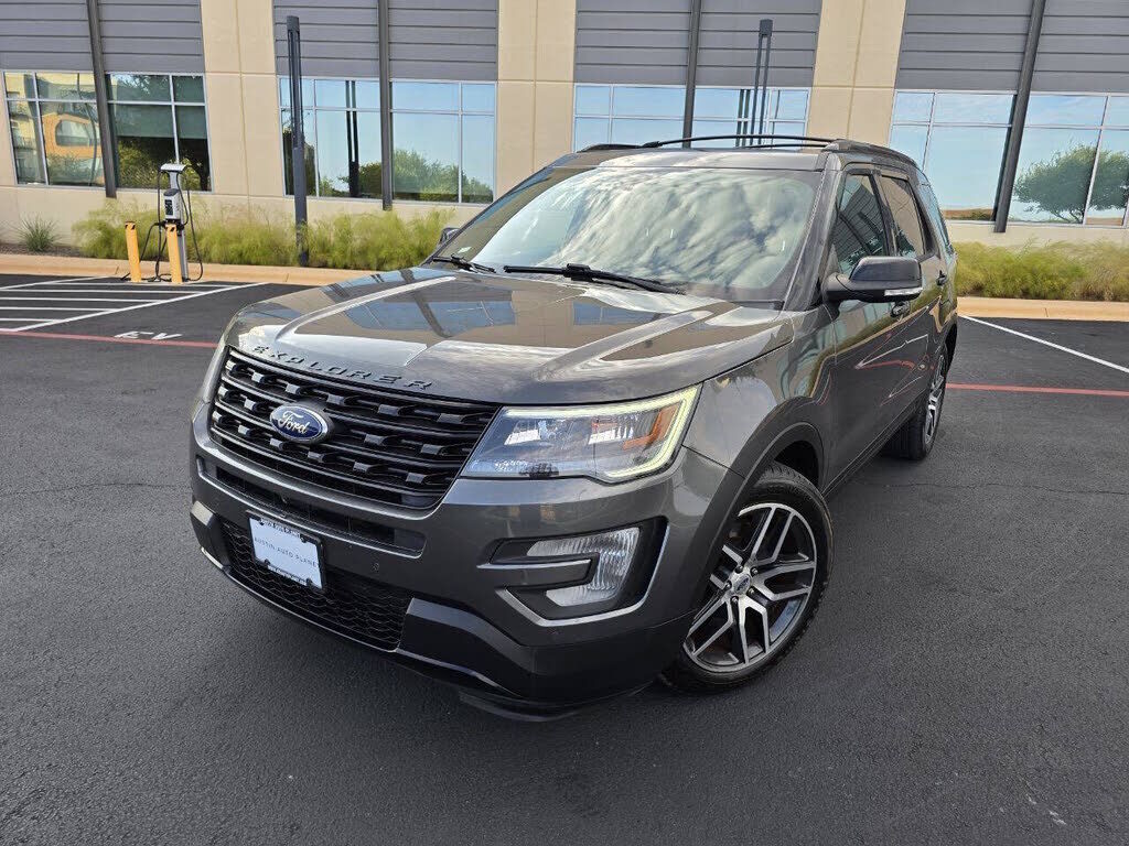 2017 FORD Explorer