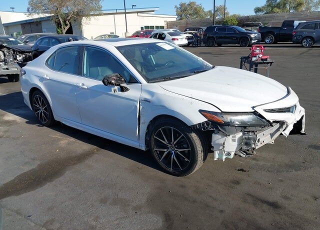 2021 TOYOTA Camry