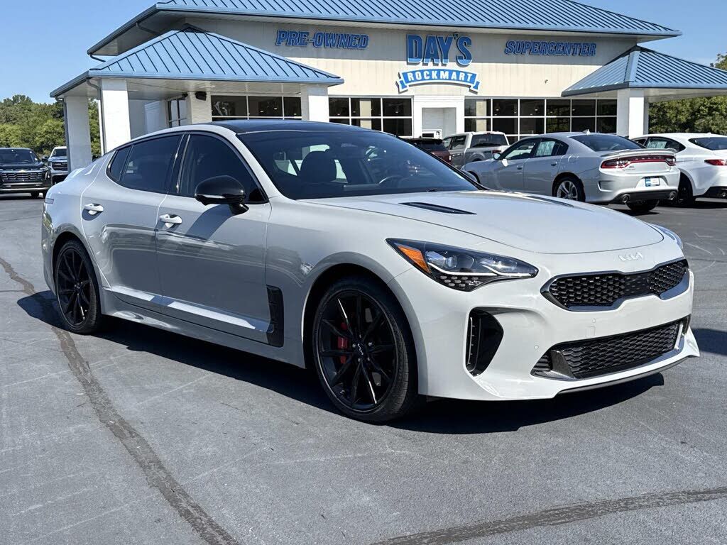 2022 KIA Stinger