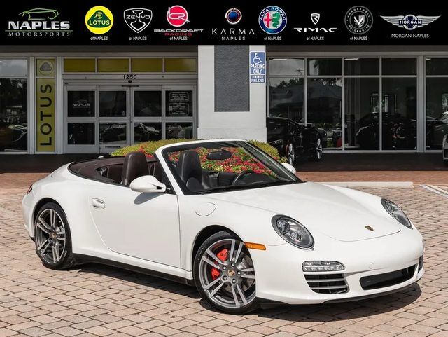 2011 PORSCHE 911