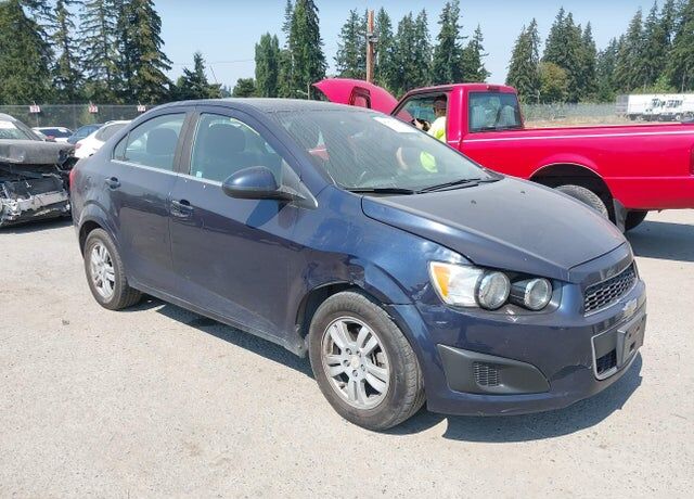 2016 CHEVROLET Sonic