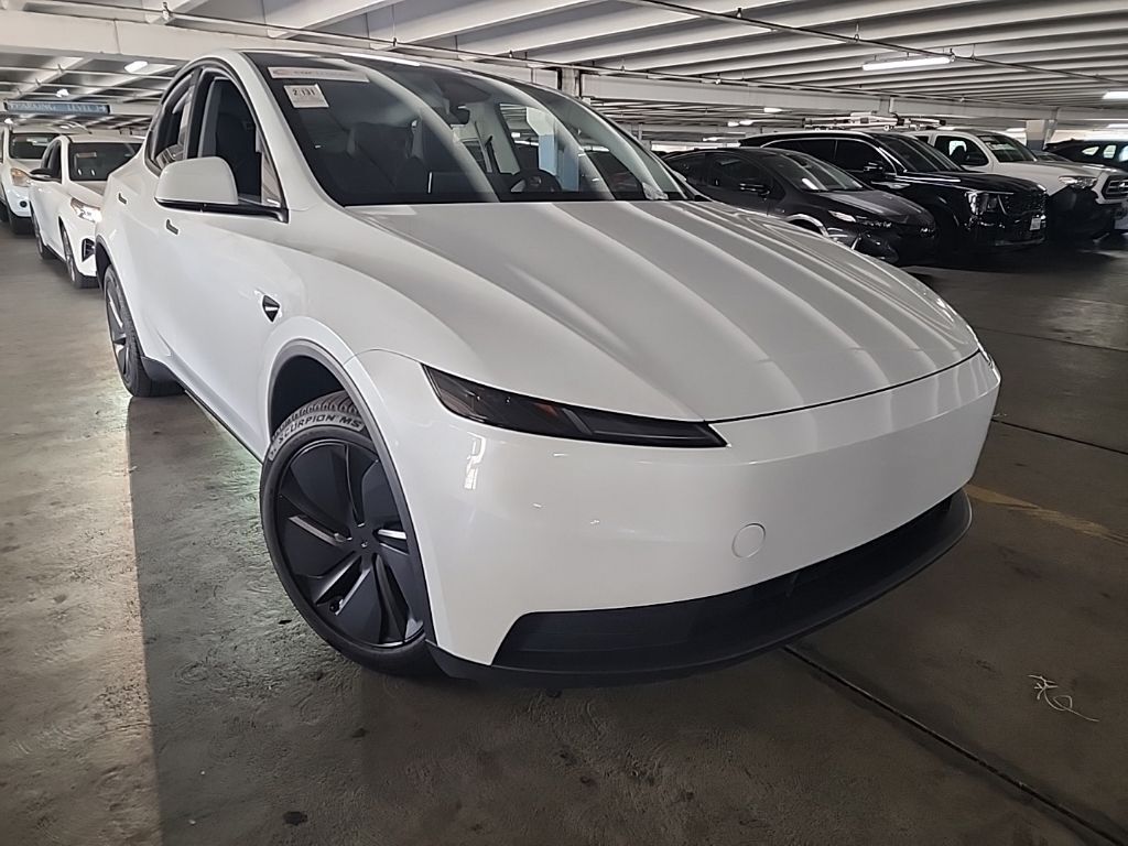 2026 TESLA Model Y