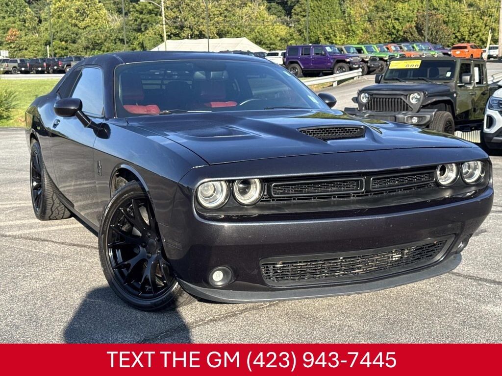 2016 DODGE Challenger