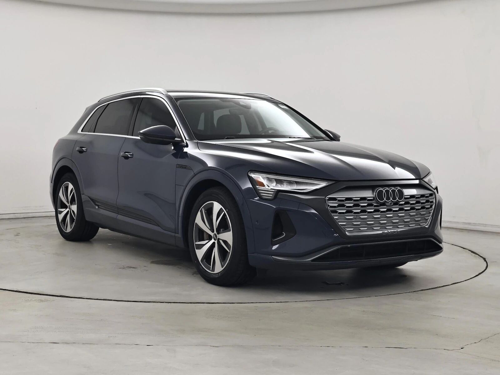 2024 Audi Q8