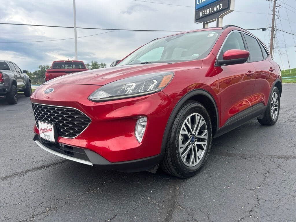 2020 FORD Escape