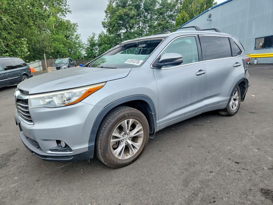 2015 TOYOTA Highlander