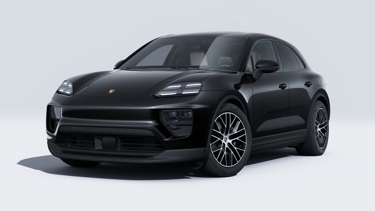 2026 PORSCHE Macan