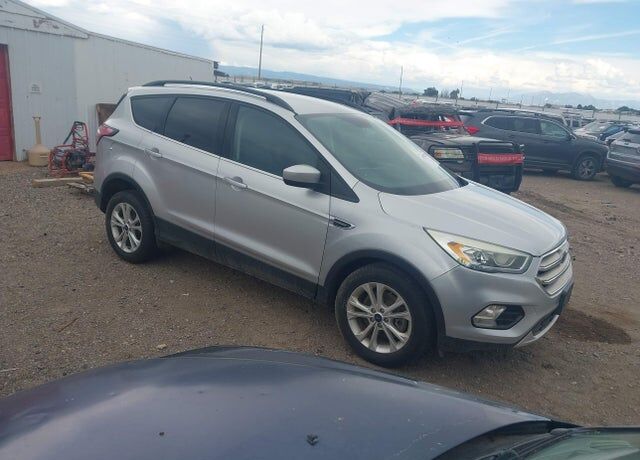 2017 FORD Escape