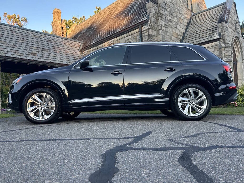 2021 AUDI Q7