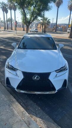 2017 LEXUS IS