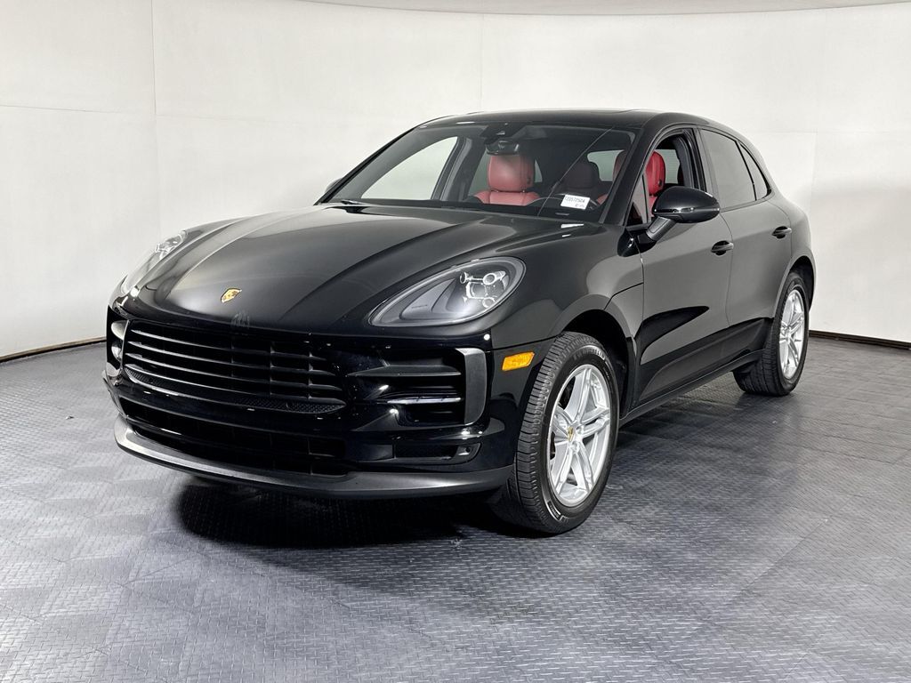 2020 PORSCHE Macan