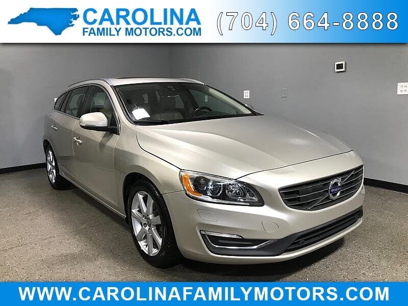 2017 VOLVO V60