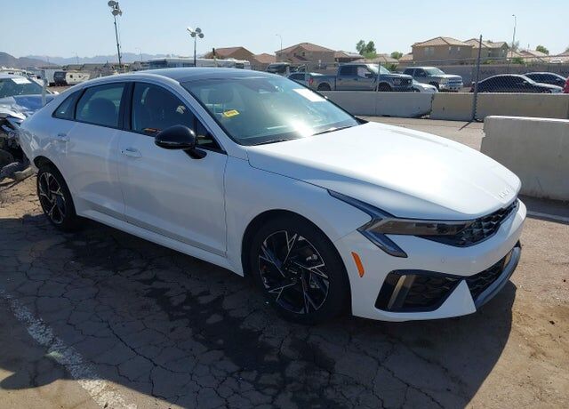 2025 KIA K5