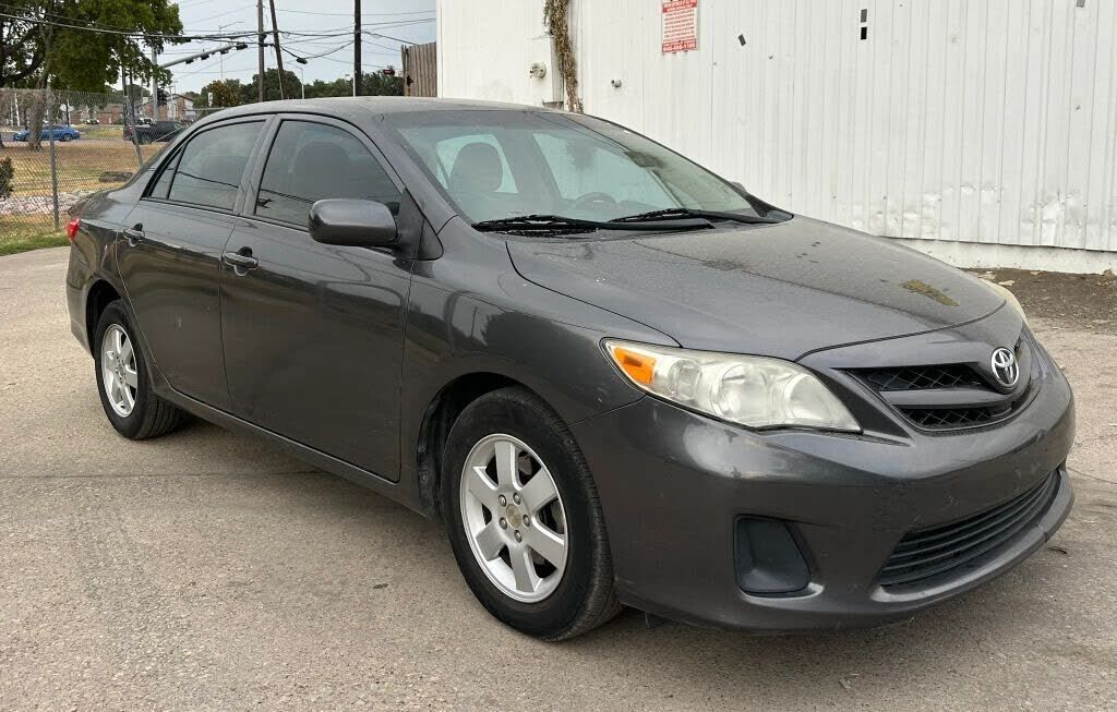 2013 TOYOTA Corolla