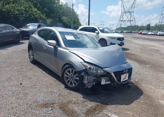 2016 MAZDA Mazda3
