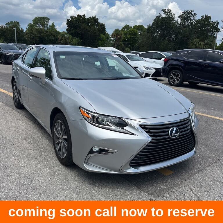 2016 LEXUS ES