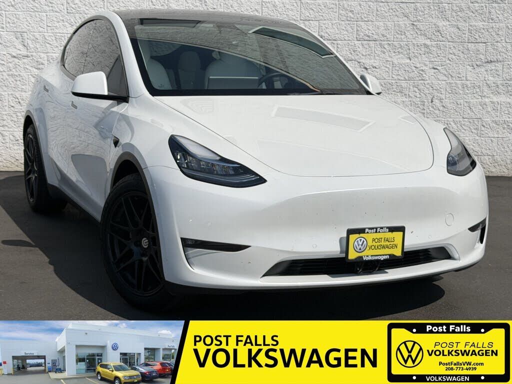 2021 TESLA Model Y