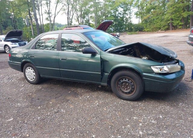 1999 TOYOTA Camry