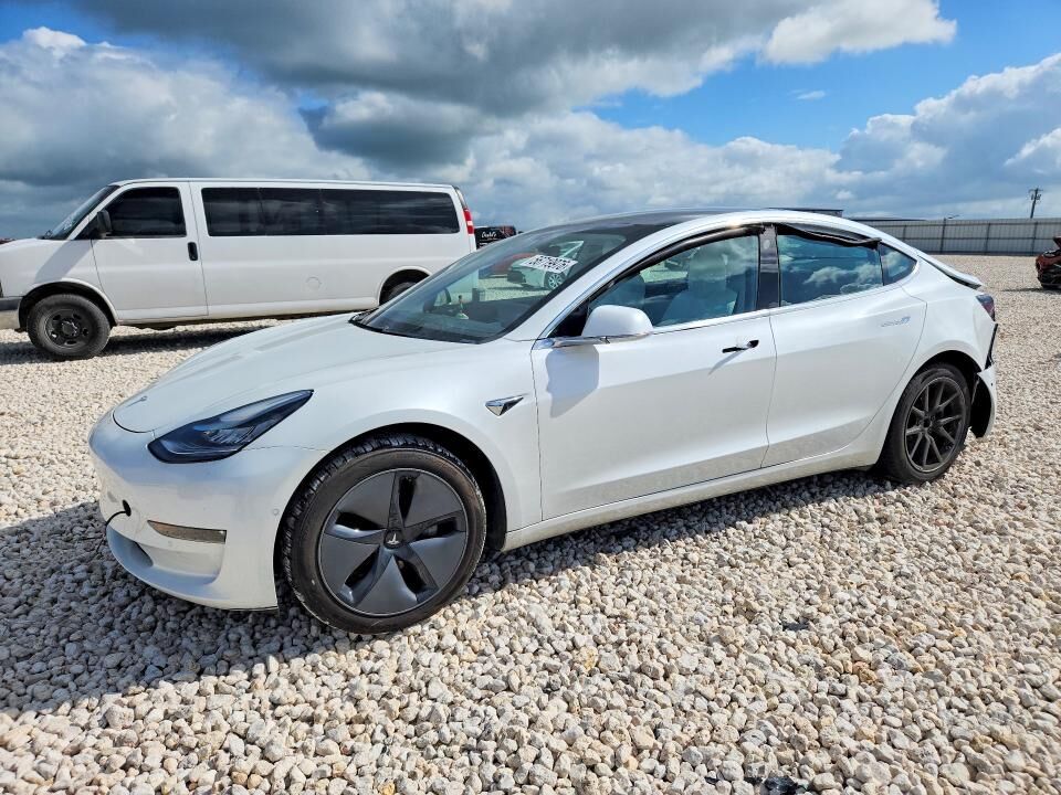 2020 TESLA Model 3