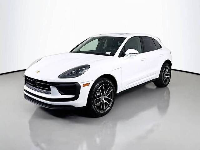 2026 PORSCHE Macan
