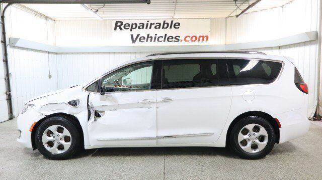 2018 CHRYSLER Pacifica