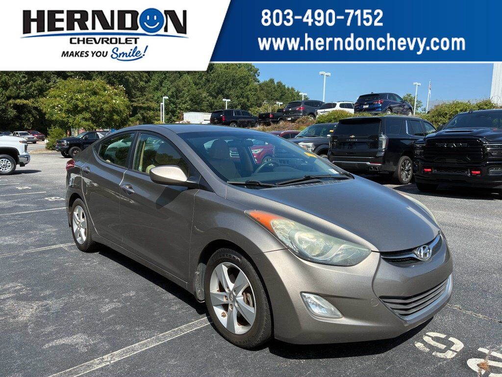 2013 HYUNDAI Elantra