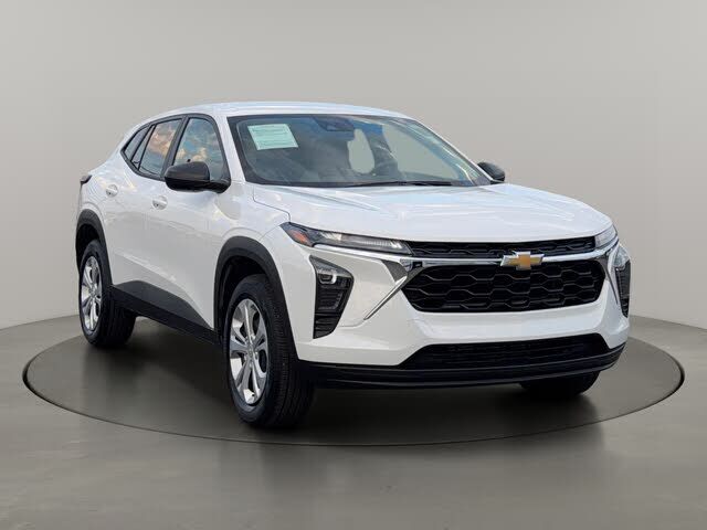 2026 CHEVROLET Trax