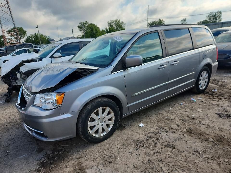 2014 CHRYSLER Town and Country