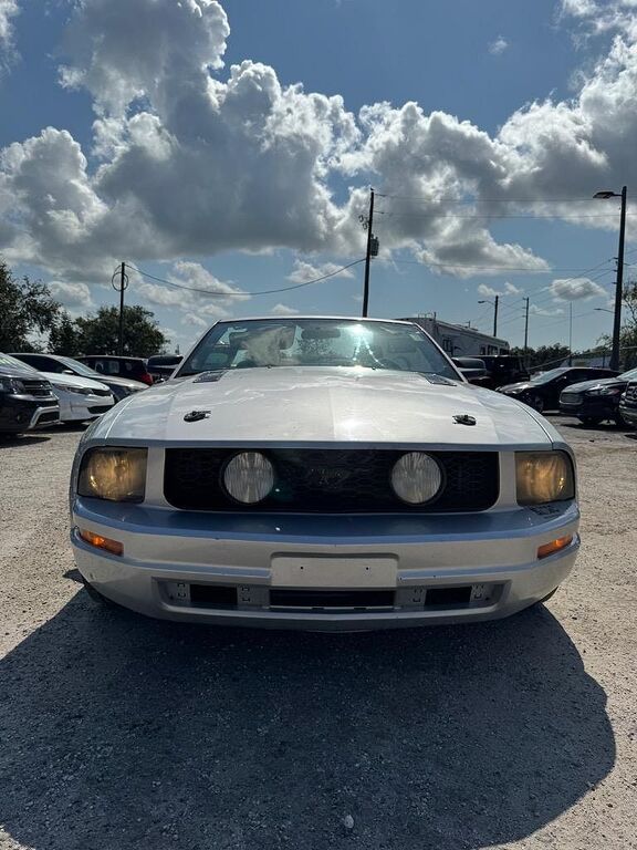 2005 FORD Mustang