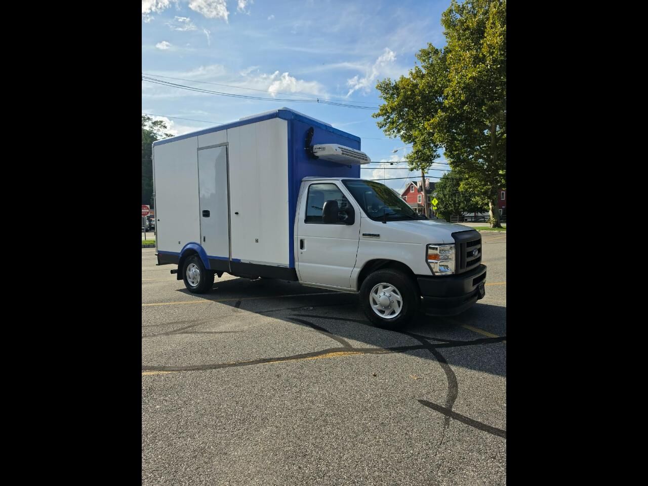 2023 FORD E-350