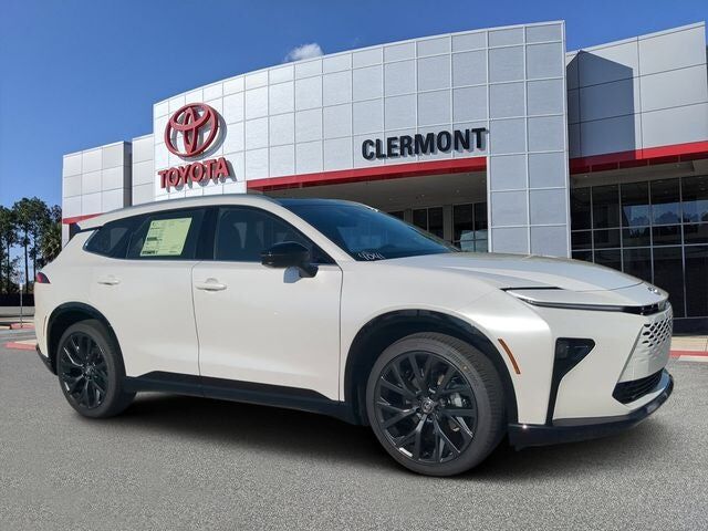 2026 TOYOTA Crown Signia