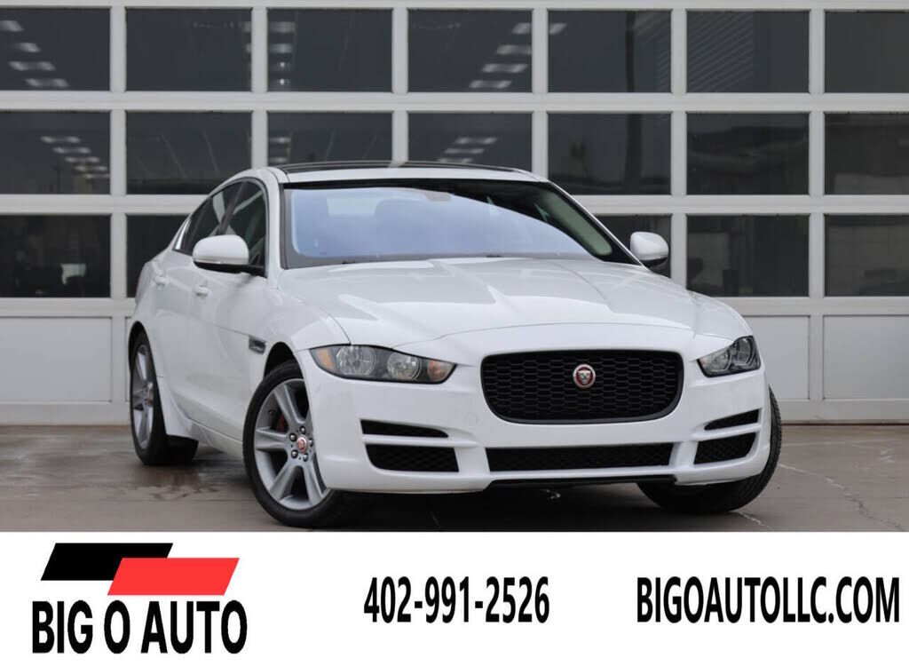 2018 JAGUAR XE