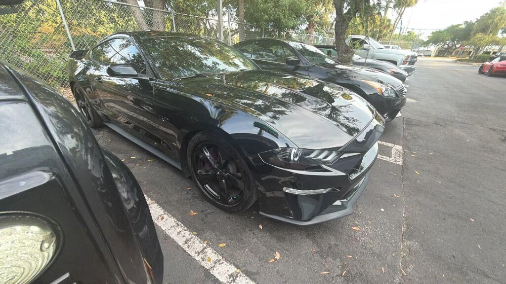 2021 FORD Mustang