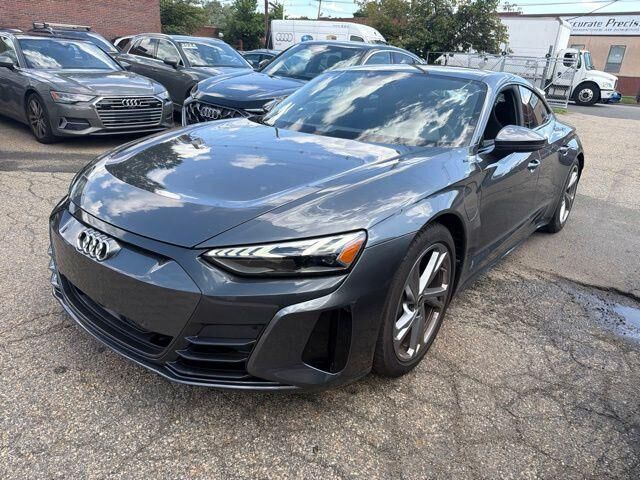 2024 AUDI e-tron GT