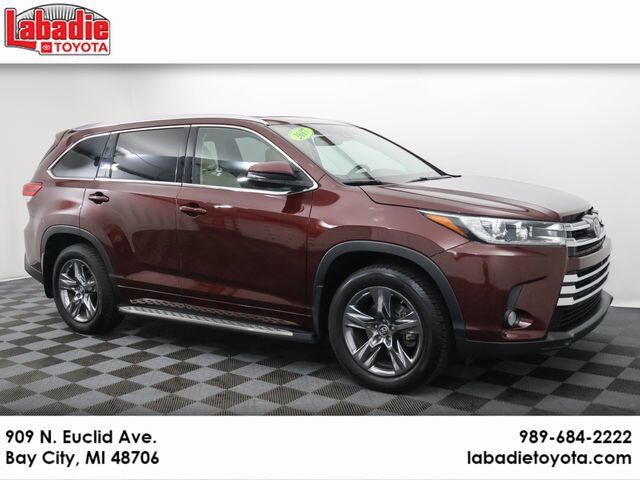 2017 TOYOTA Highlander