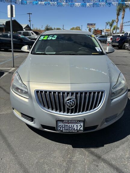 2011 BUICK Regal