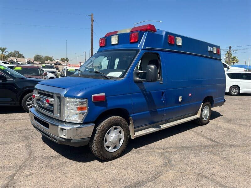 2010 FORD E-350
