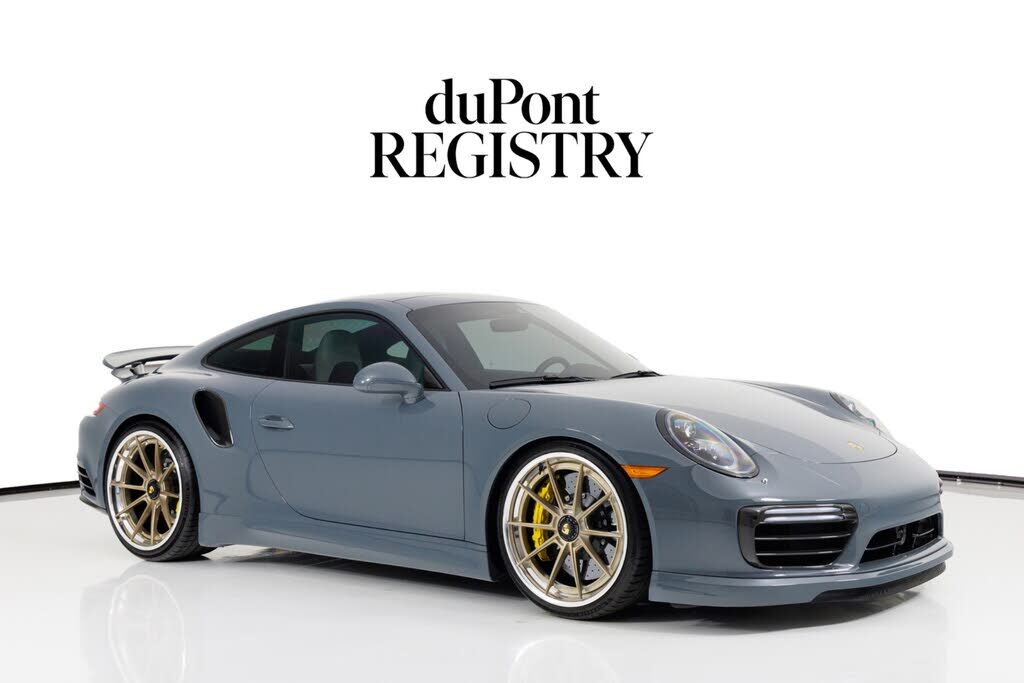 2017 PORSCHE 911