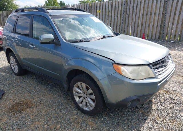 2011 SUBARU Forester