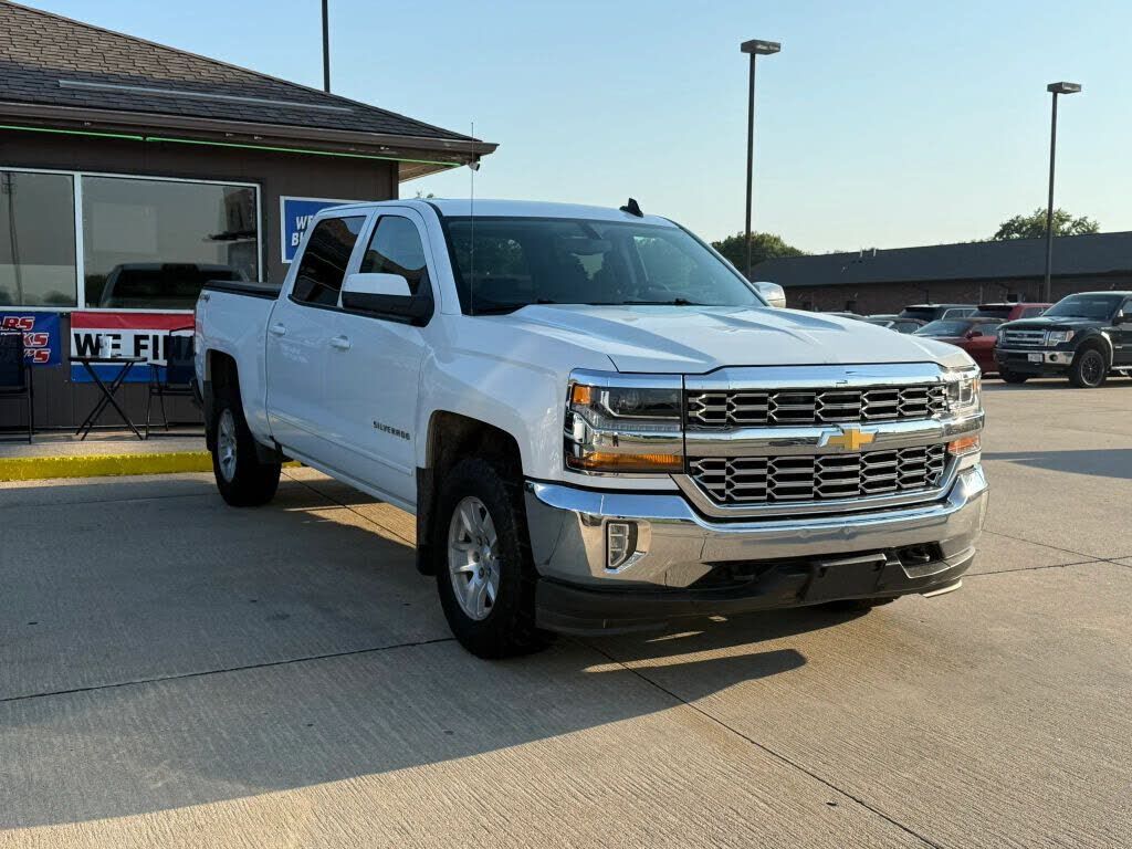 2017 CHEVROLET Silverado