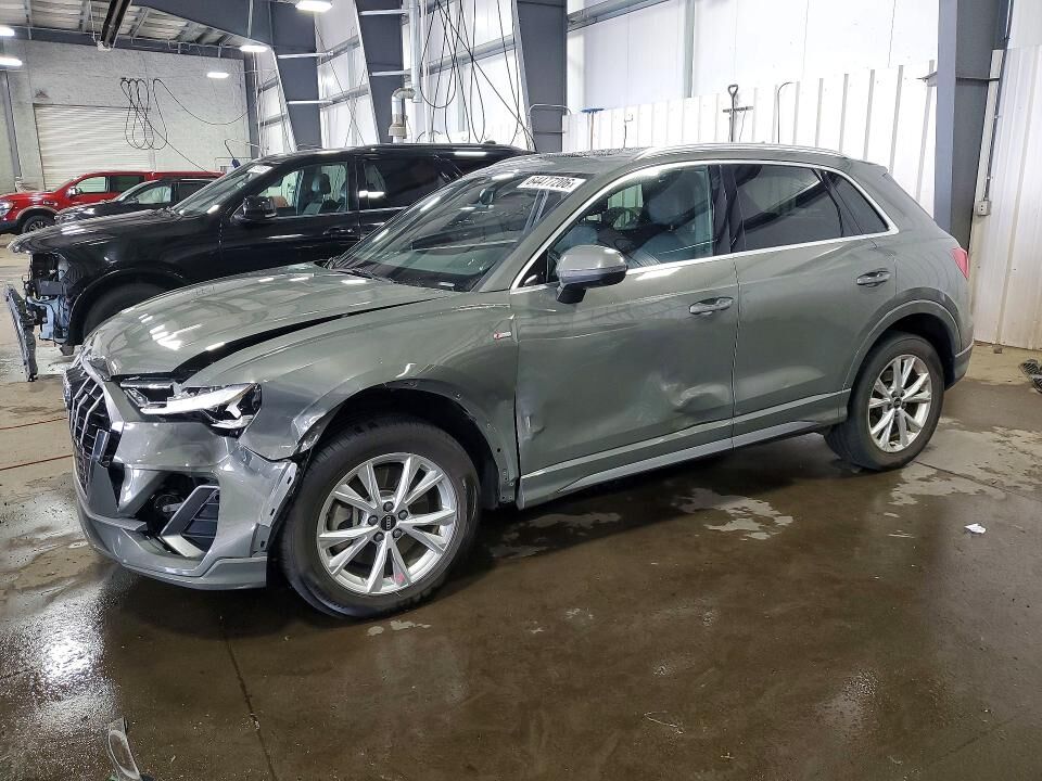 2023 AUDI Q3