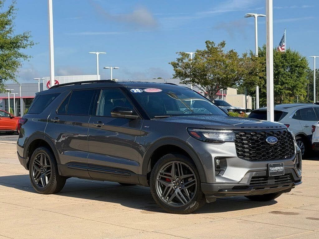 2025 FORD Explorer