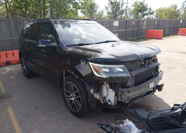 2017 FORD Explorer