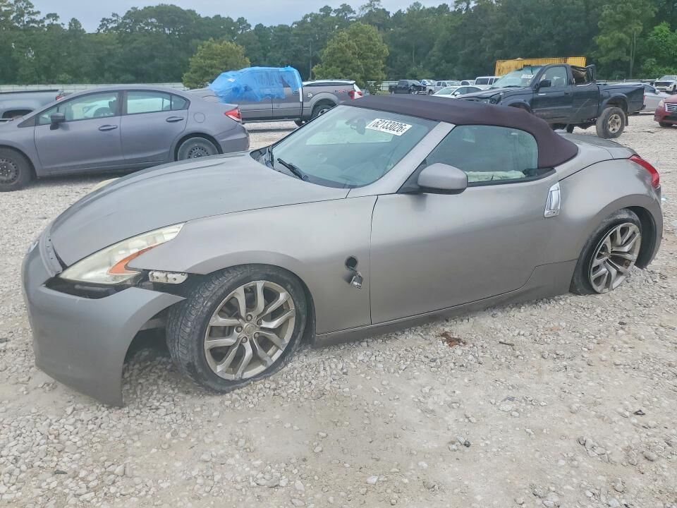 2010 NISSAN 370Z