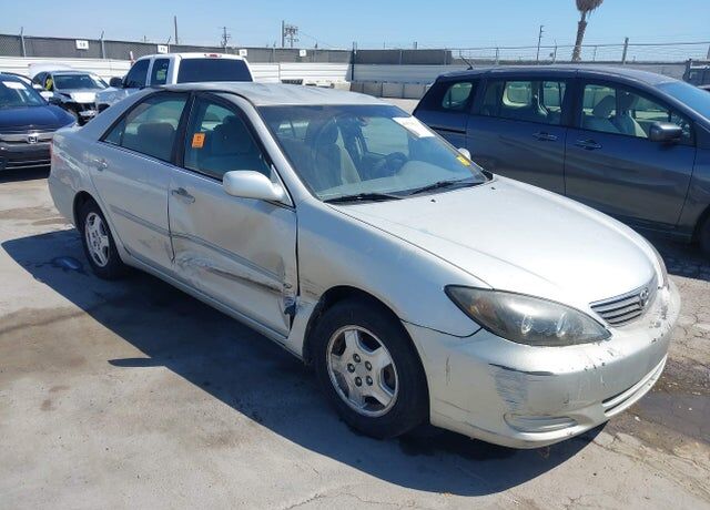 2002 TOYOTA Camry