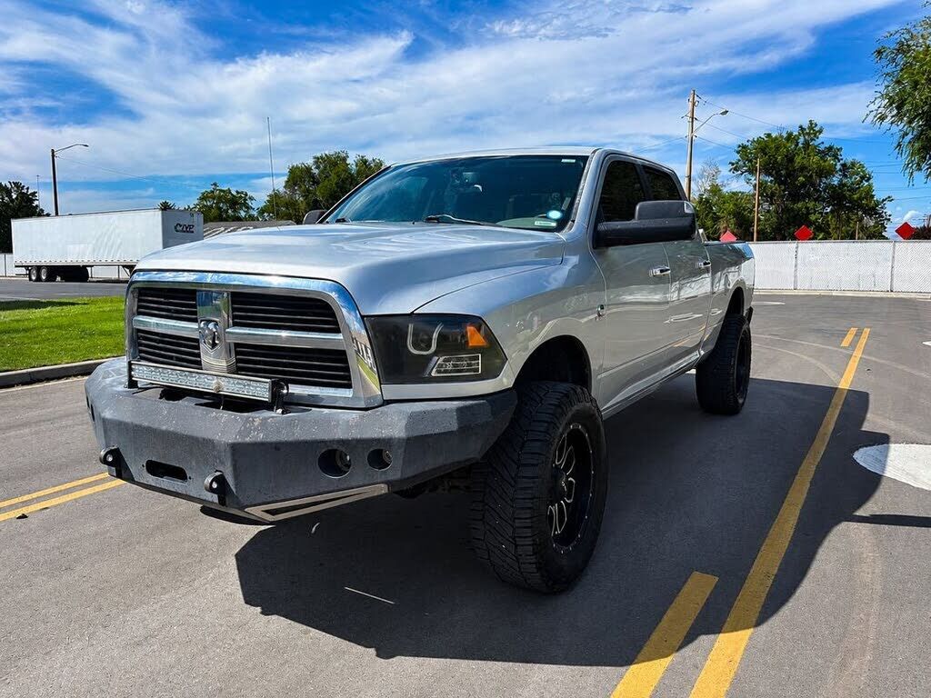 2012 DODGE Ram