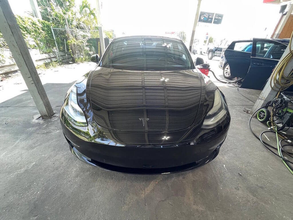 2018 TESLA Model 3